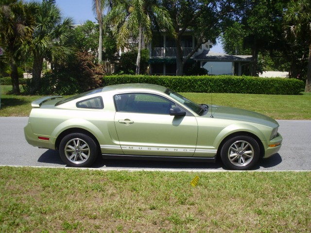 2005 FORD MUSTANG 2D COUPE