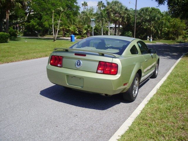 2005 FORD MUSTANG 2D COUPE