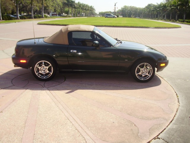 1997 MAZDA MIATA 2D CONVERTIBLE