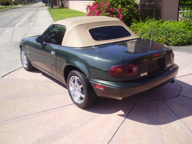 1997 MAZDA MIATA 2D CONVERTIBLE