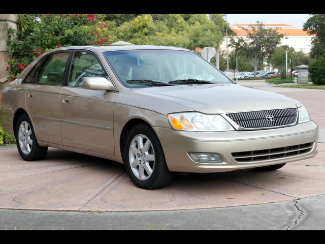 2002 TOYOTA AVALON XLS 4D SEDAN